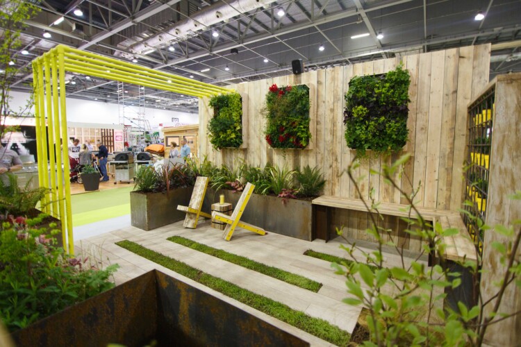 GRAND DESIGNS SHOW