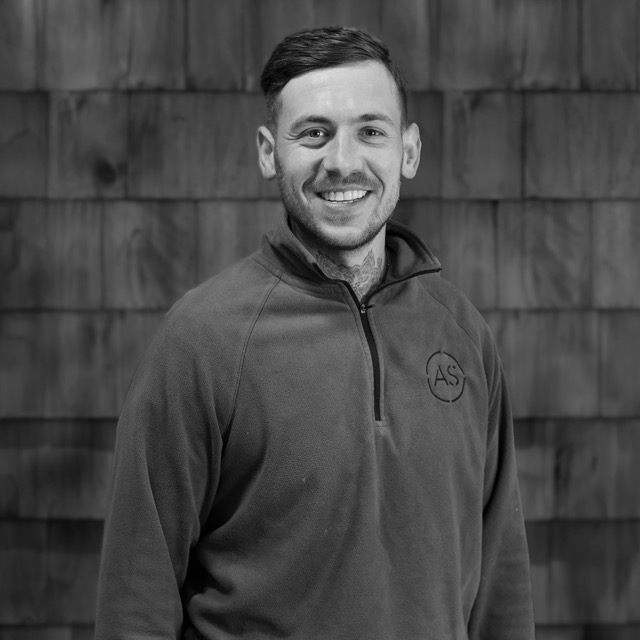 Ollie Tavares  ollie tavares