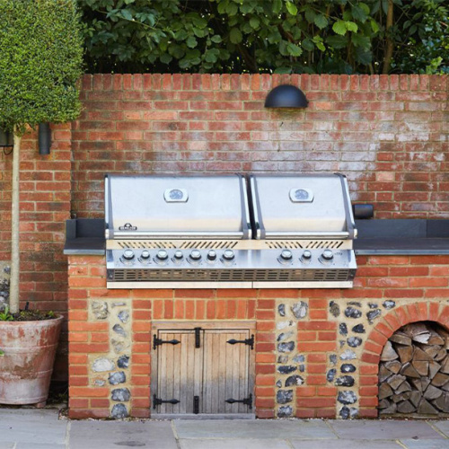 Where Should You Put Your Outdoor Kitchen?