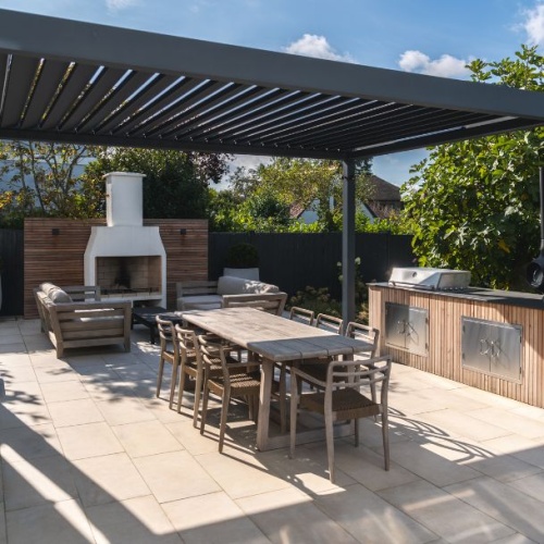 4 Things You Should Never Include in a Sunny Garden