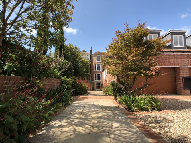 NORTH PALLANT